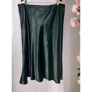 Shien Curve Long Black Silky Skirt Sz 3XL Flowy Side Seam Zipper Plus Size